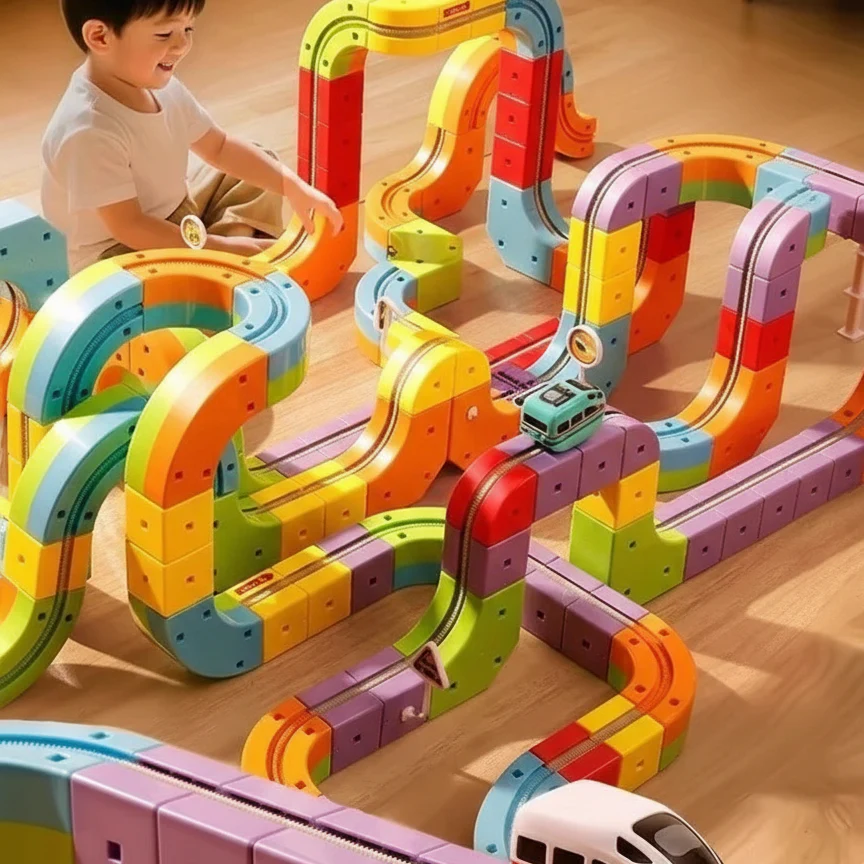 TOYZZERY Manyetik Tren Seti